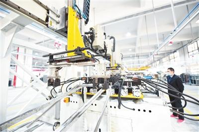 機器換人 企業(yè)領(lǐng)跑復(fù)工復(fù)產(chǎn)